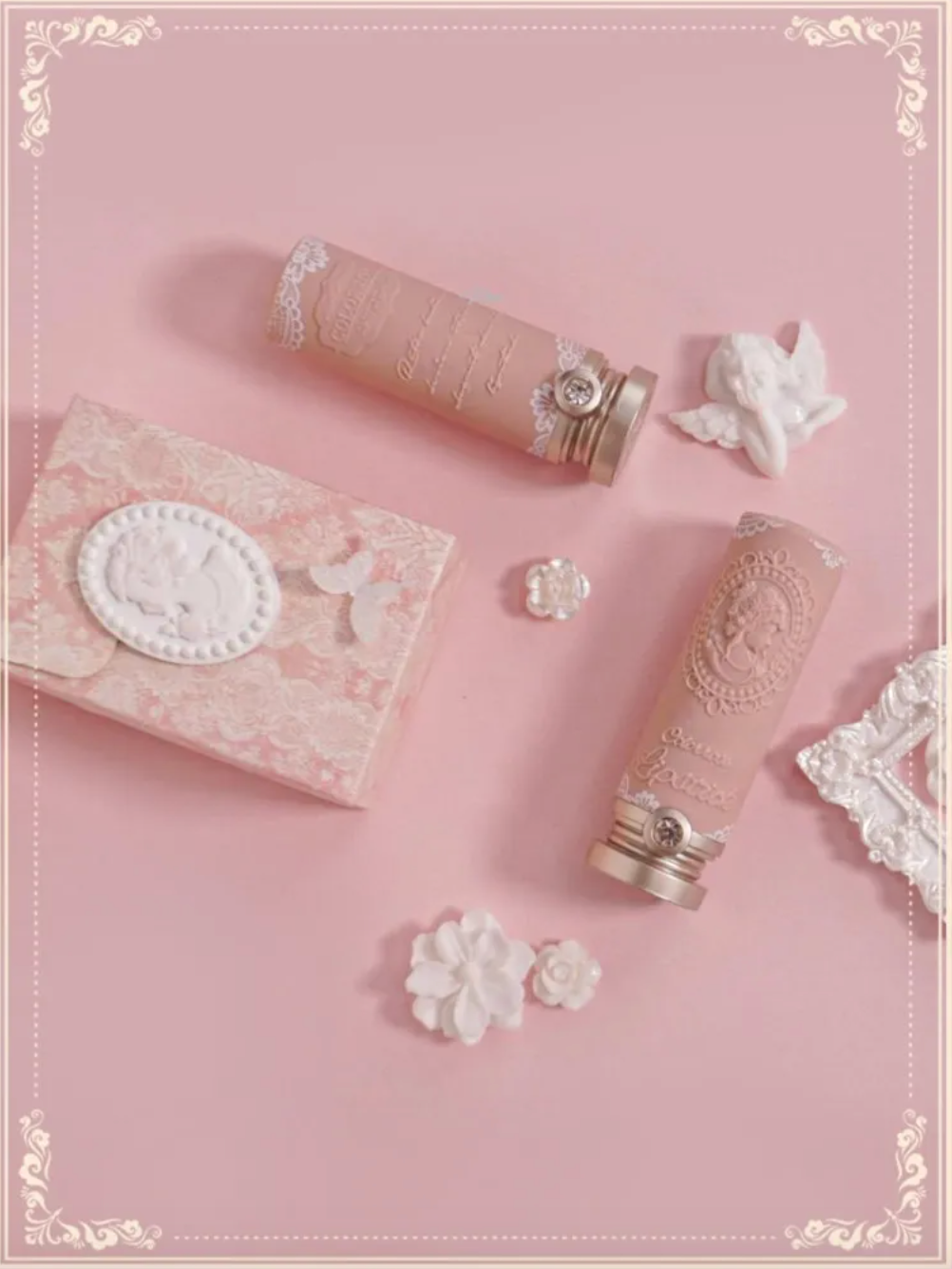 Lace Embossed Antique Matte Lipstick - Shade 13