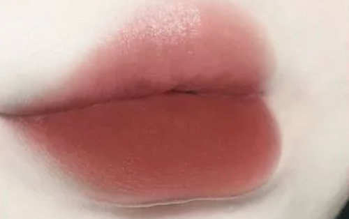 Lace Embossed Antique Matte Lipstick - Shade 13